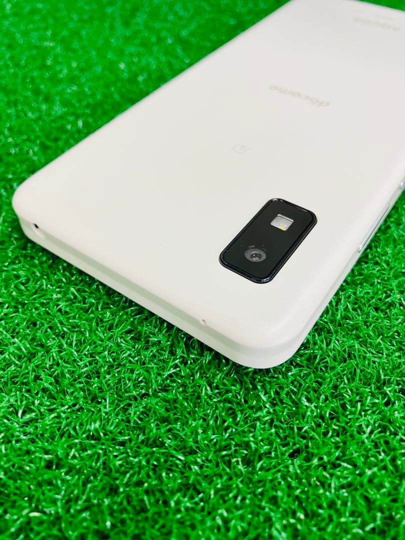 AQUOS SH-51C docomo ホワイト