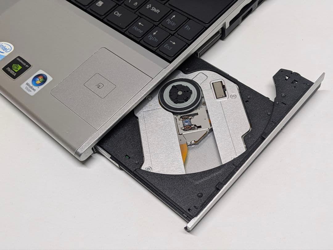 SONY VAIO PCG-6W4N ノートPC パソコン　Windows 7