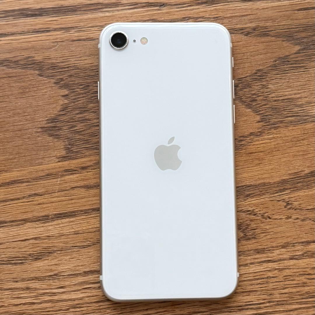 iPhoneSE3 64GB ホワイト　スターライト