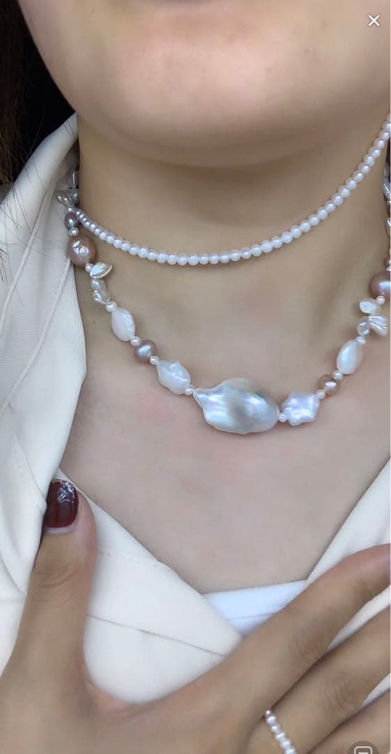 海外セレクトの職人ハンドメイドネックレスになります。