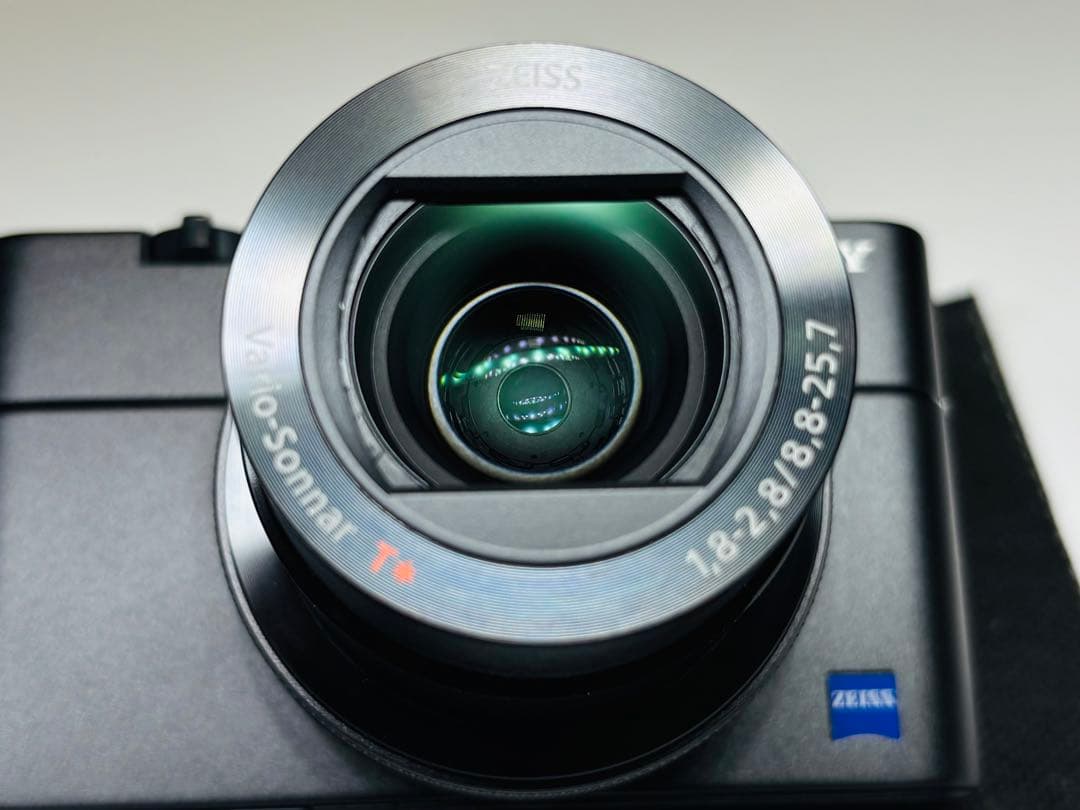デジタルカメラ SONY Cyber-shot RX100M5A