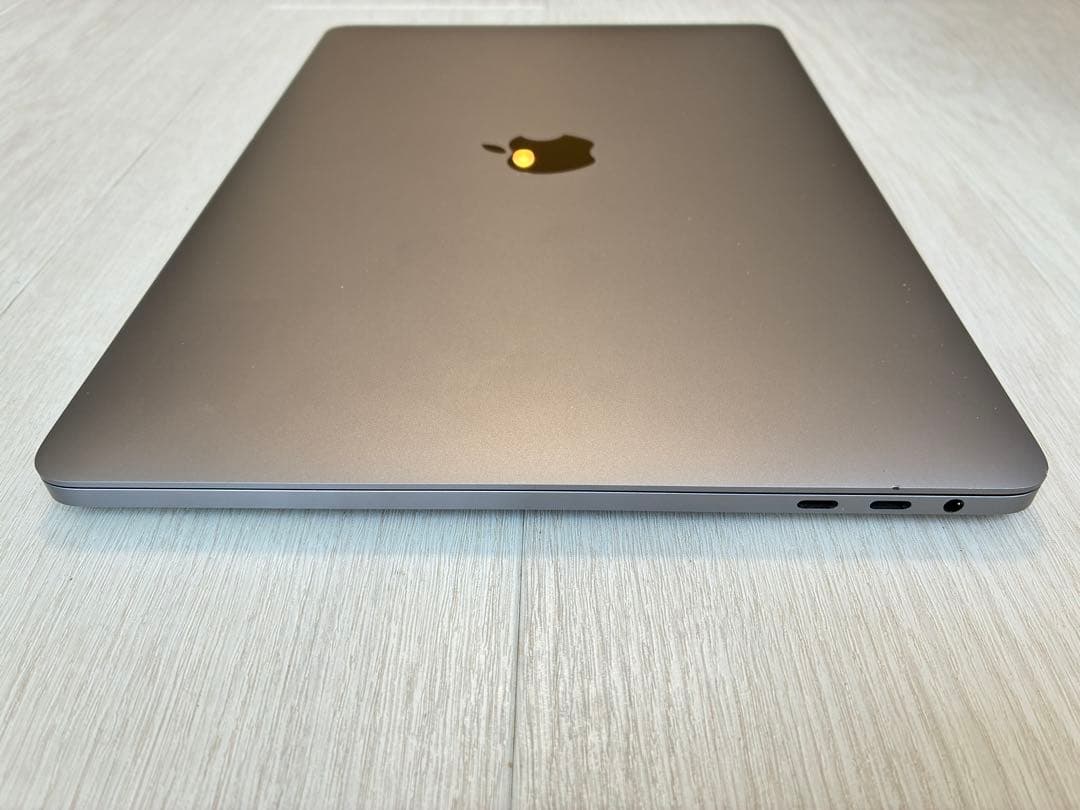 MacBook Pro 13インチi7/16Gb/500Gb Autocad設計