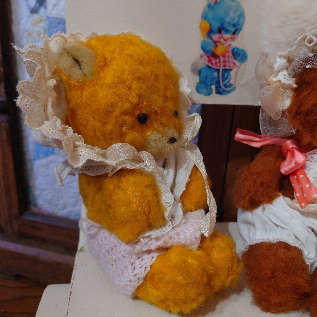 お値下げ！アンティークベア、お鼻なし、DDRちゃん、お洋服付き、左の黄色い子