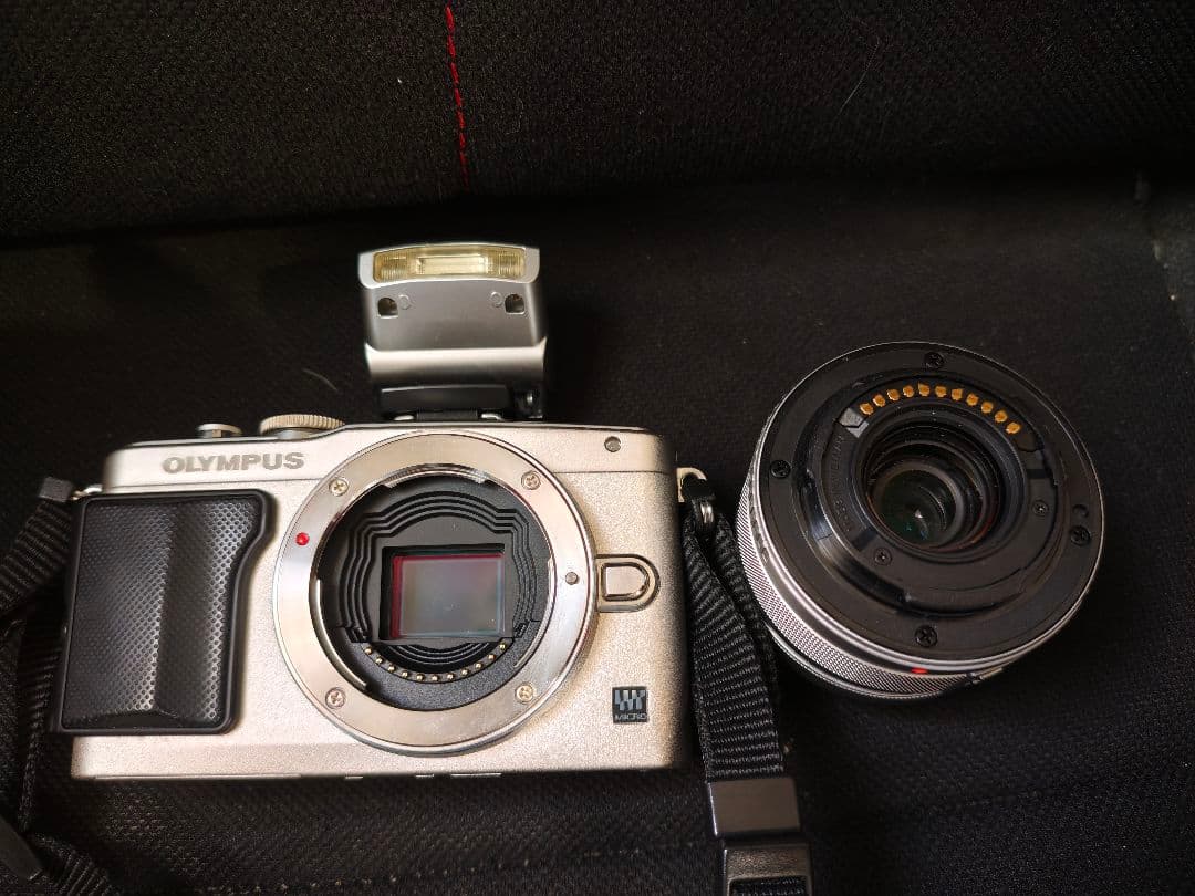 【FlashAir 8GB付】OLYMPUS PEN Lite E-PL5