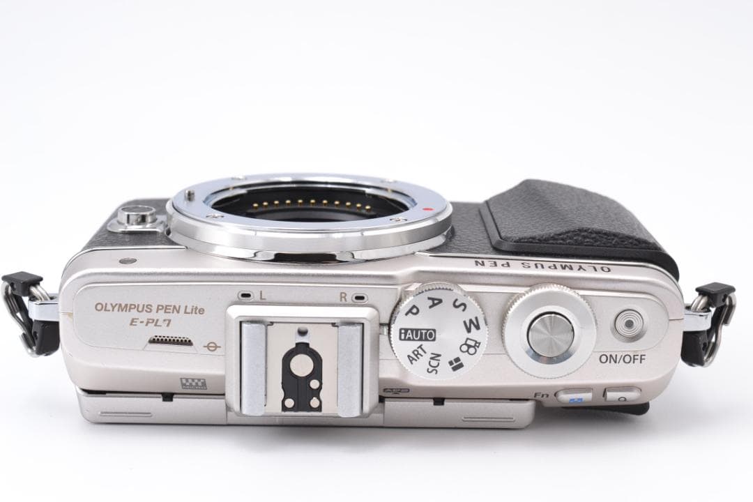 ■ 美品 ■ オリンパス　OLYMPUS E-PL7 14-42mm EZレンズ