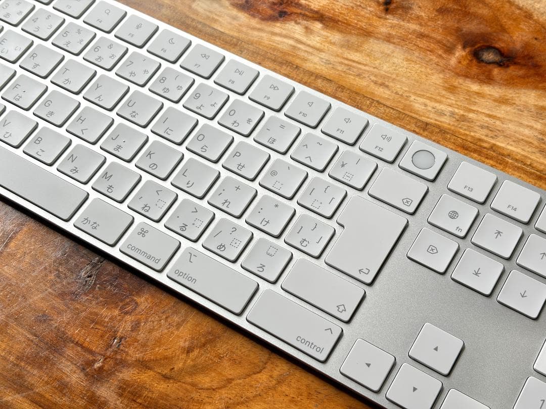 さ*杜様 Magic Keyboard Touch ID テンキー Lightn
