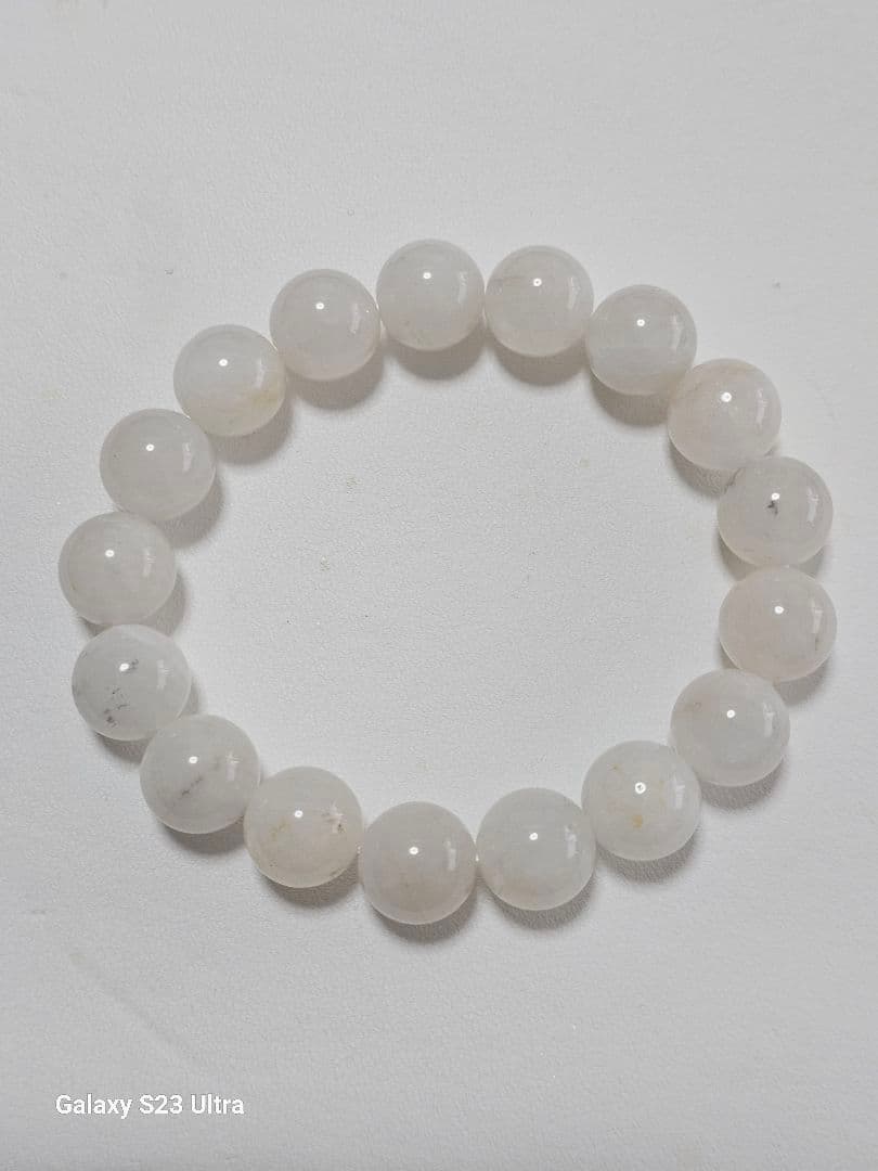乙女鉱山産乙女水晶１２mm１７珠ブレスレット