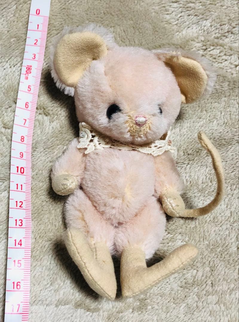 ネズミ　桃色のネズミ　作家　作家様　ハンドメイド　ぬいぐるみ