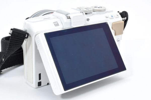 【美品】オリンパス OLYMPUS PEN Lite E-PL7 レンズキット