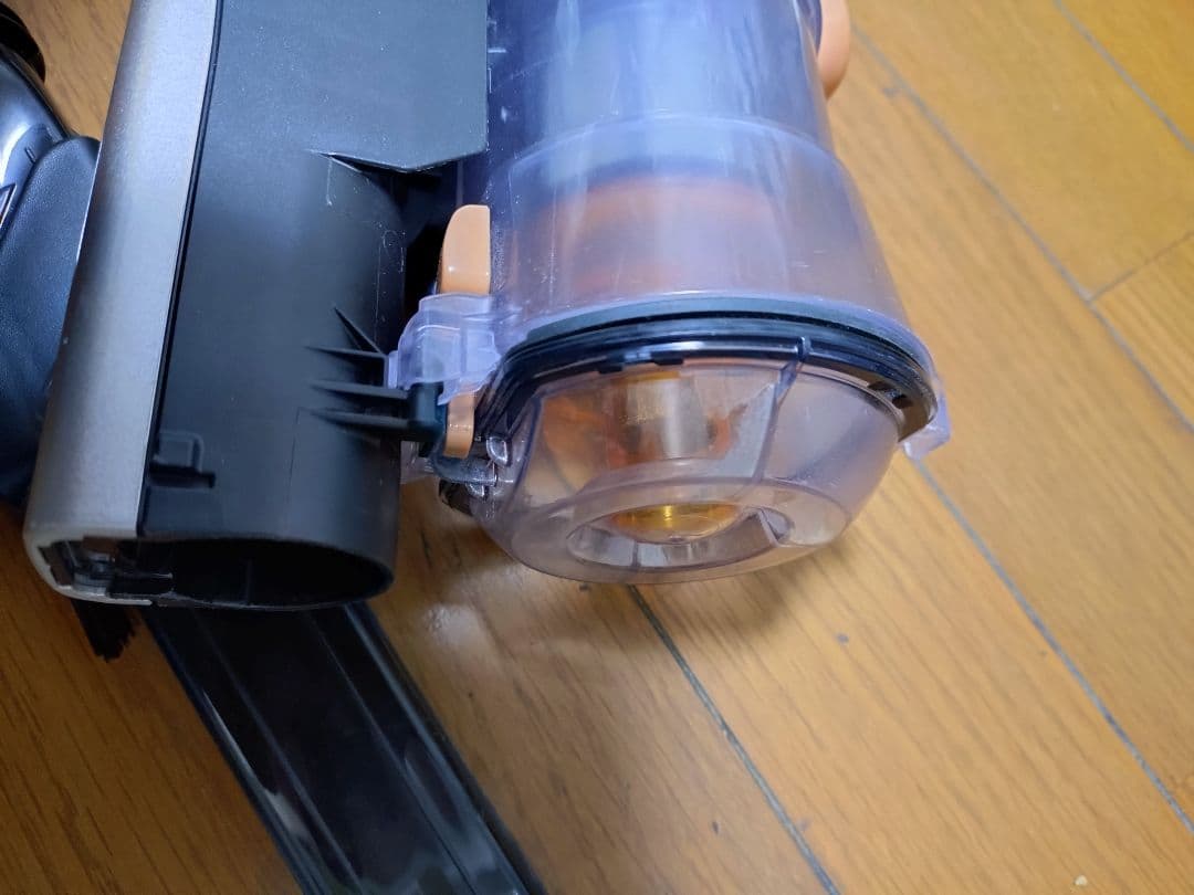 日立コードレスクリーナー ラクかるスティック 　動作 問題無し 欠品部品あり