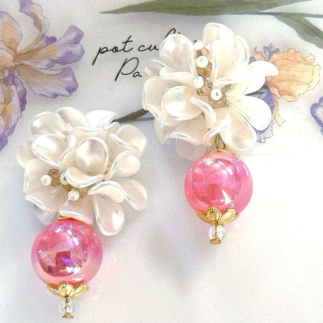 パールフラワー×ちゅるんオーロラビーズ★春夏 ピアス✳︎イヤリング ピンク 花