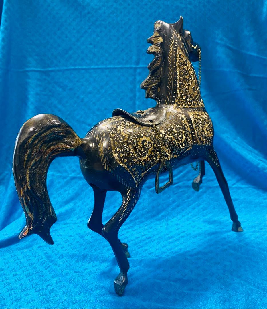 吉祥飛躍馬（真鍮に手彫り彫刻）
