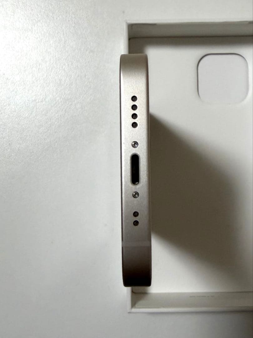 iPhone 13 mini 256GB スターライト　本体