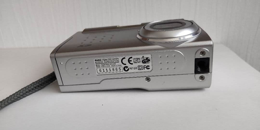 【美品】デジカメ Konica Digital Revio KD-200Z