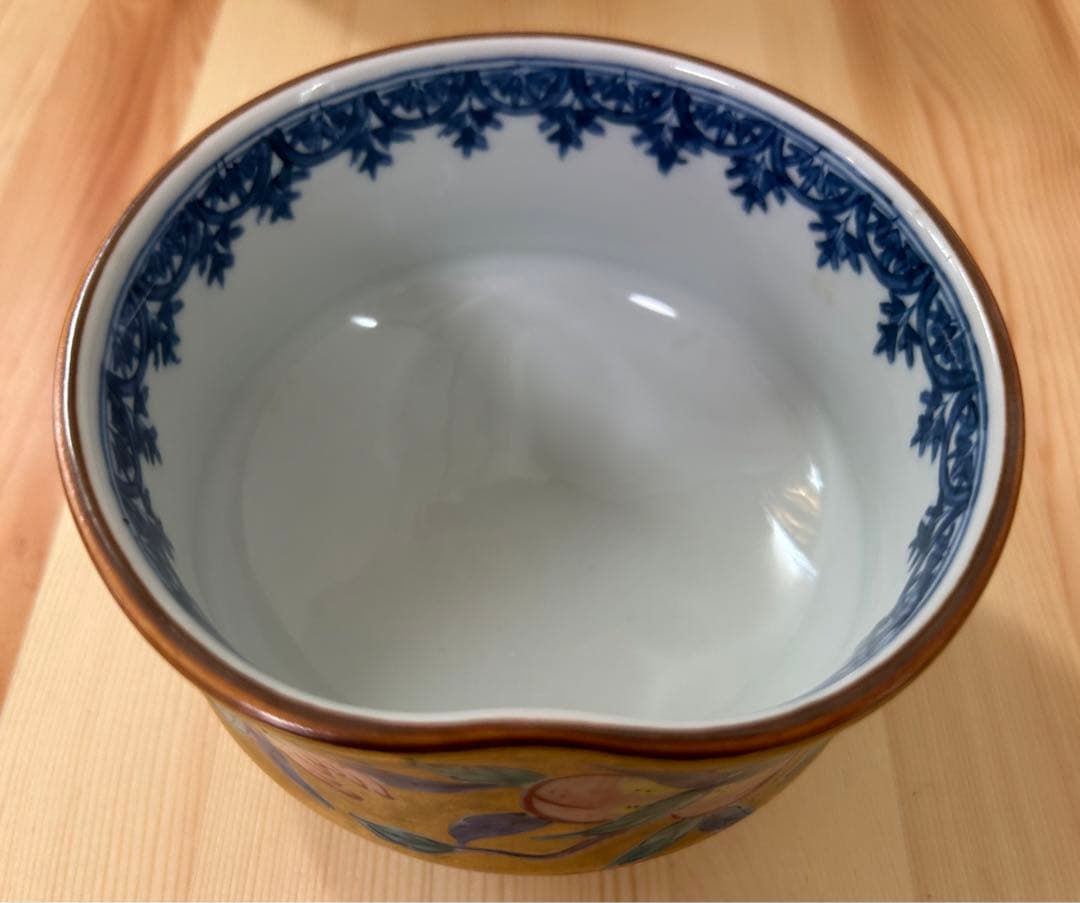 抹茶茶碗　茶器　京焼　五彩三撰果文　金彩　手塚玉堂　共箱あり　骨董