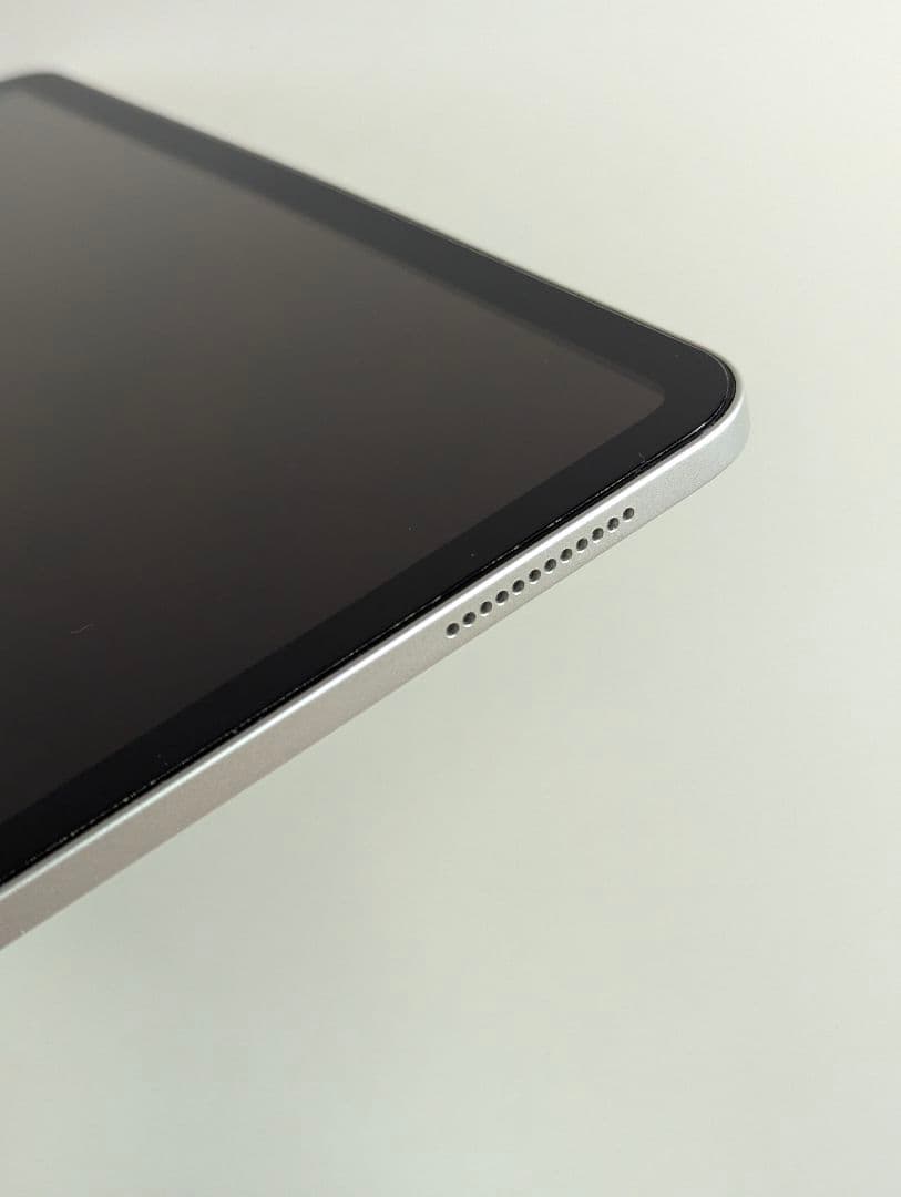 iPad (A16)本体128gb(充電ケーブルなし)　+周辺機器