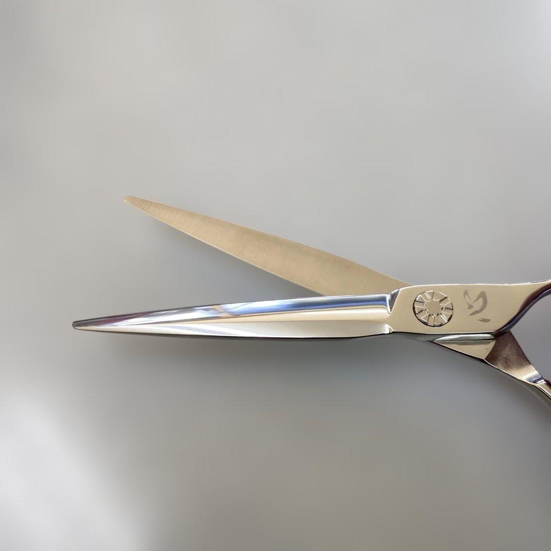 ６インチシザー 新品 ベアリングネジ搭載 切れ味抜群