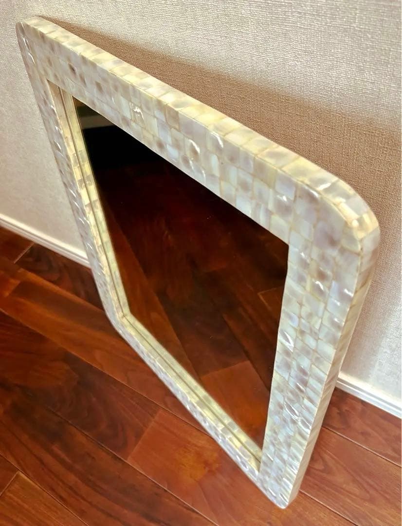 私の部屋 大型シェルミラー