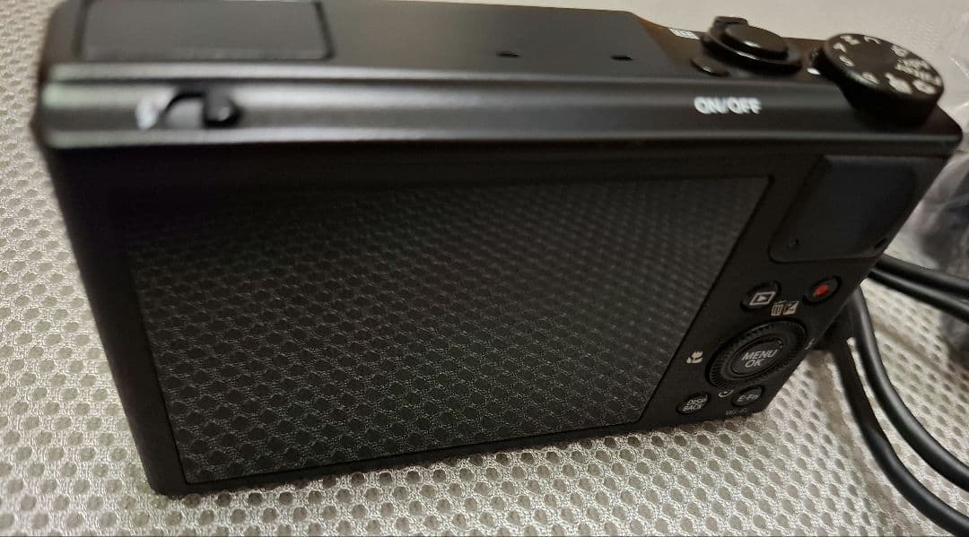 【美品】FUJIFILM デジタルカメラ XQ1 ブラック　カメラ