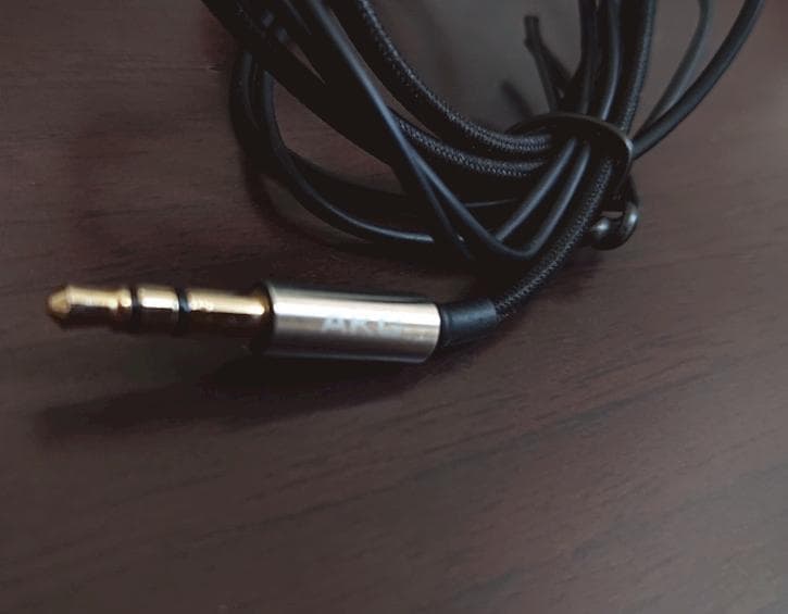 ★K3003 AKG