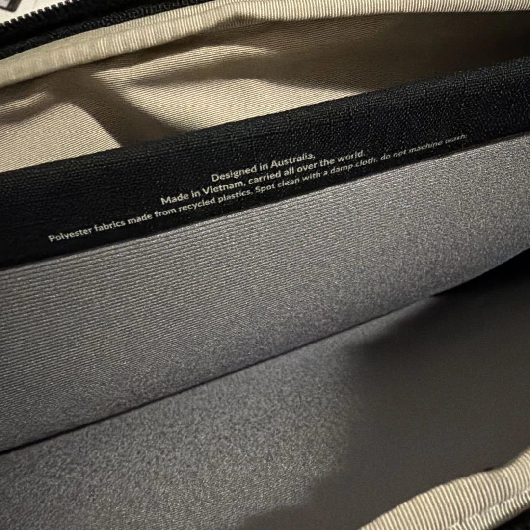 Bellroy Laptop Caddy 14 ブラック