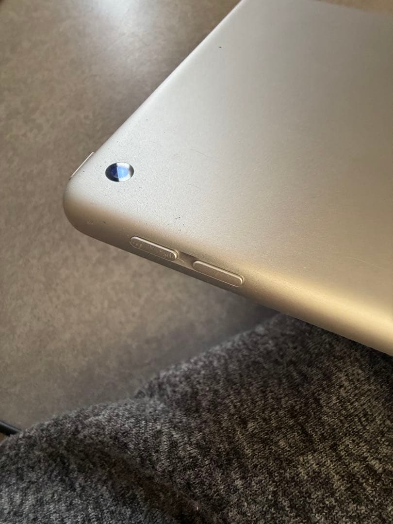iPad 第9世代 64GB Wi-Fi ＋ ロジクール キーボードケース
