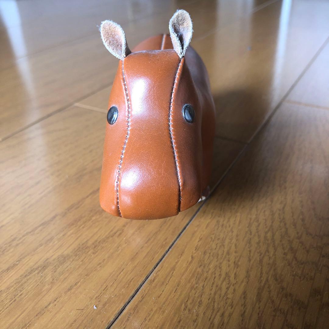 幸運のカバの置物