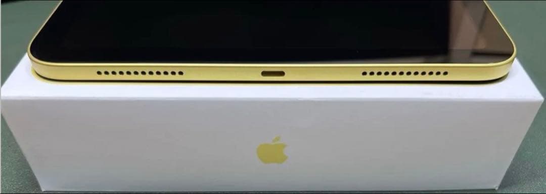 【極美品】iPad A16 第11世代 128GB Wi-Fi 充電回数1回