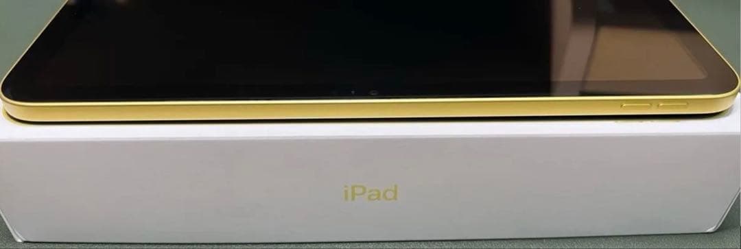 【極美品】iPad A16 第11世代 128GB Wi-Fi 充電回数1回