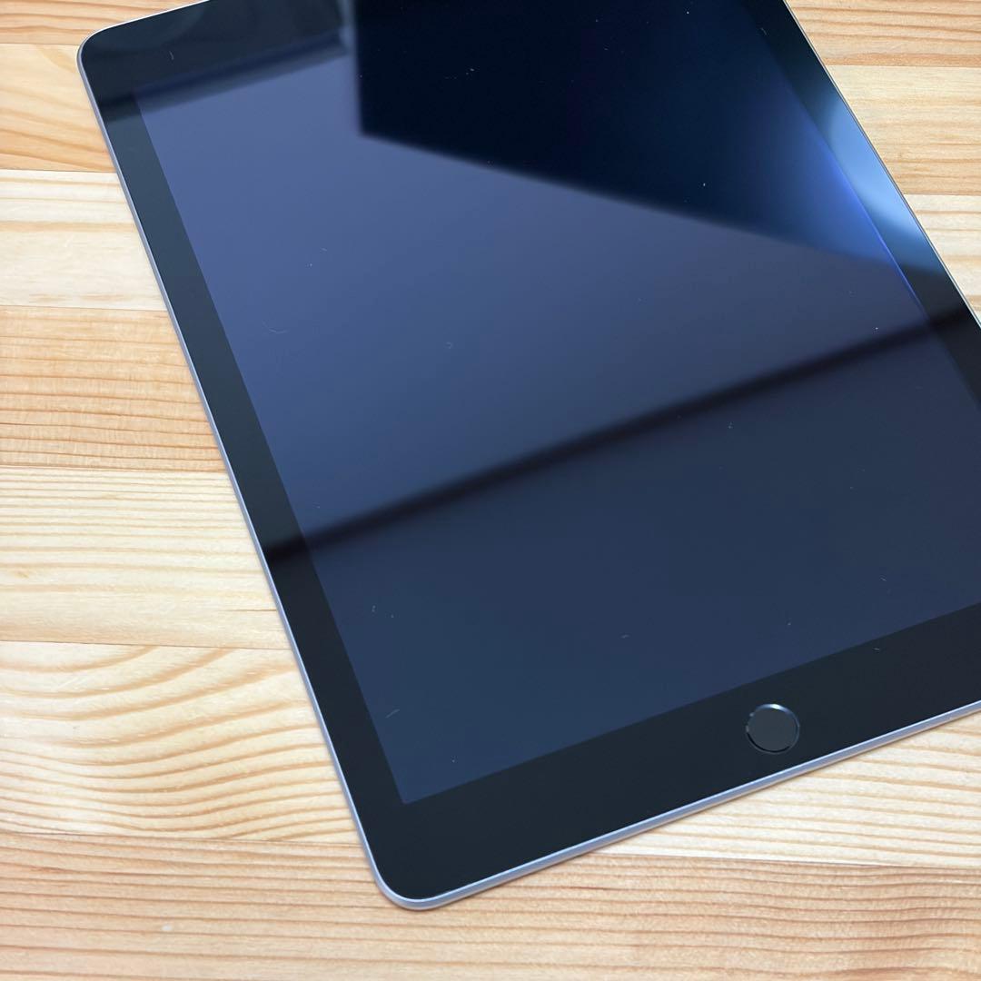 A*i様 iPad 第5世代 32GB 538011