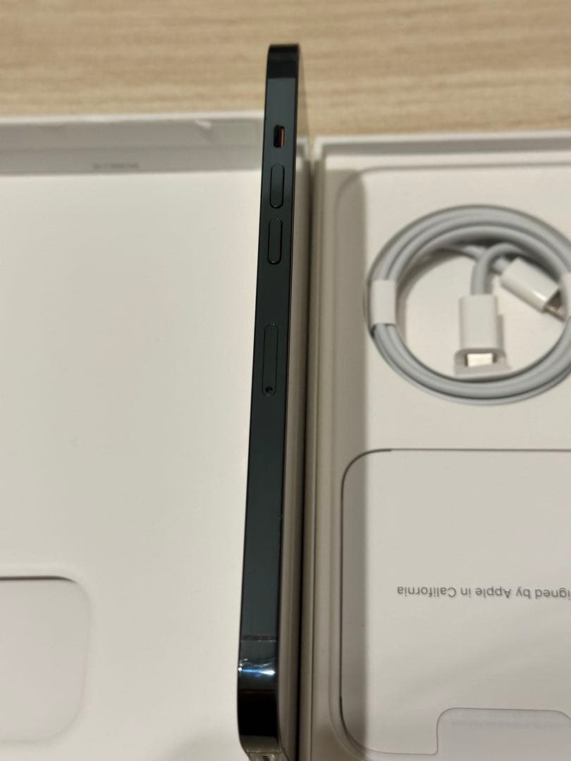 【極美品】 iPhone 12 Pro Max 256GB simフリー
