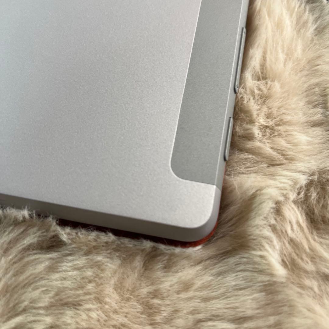 Surface Go2（1927）m3-8100Y 10.5インチ