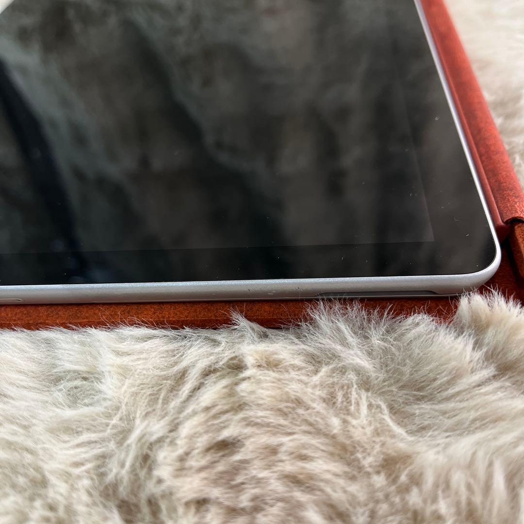 Surface Go2（1927）m3-8100Y 10.5インチ