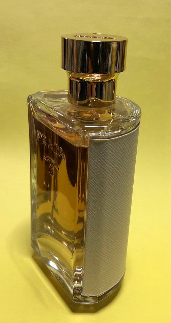 PRADA LA FEMME 100ml香水。
