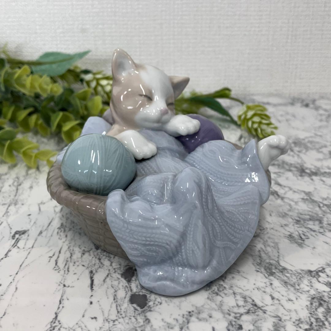 美品 リアドロ 猫 子猫 NAO毛糸 置物 ✴︎