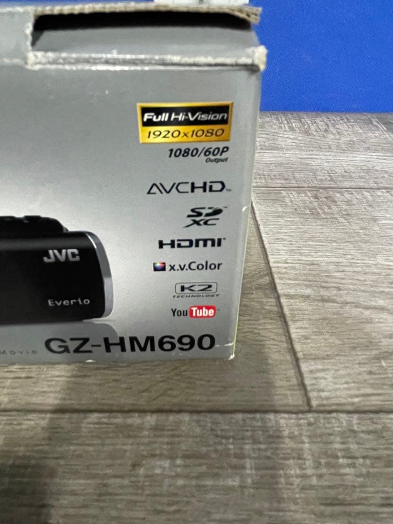 【美品】JVC ビデオカメラ EVERIO GZ-HM690 予備バッテリー付