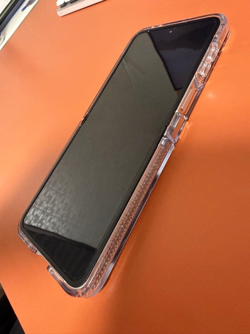 Galaxy Z Flip6 ホワイト 256GB【極美品・バッテリー100%】