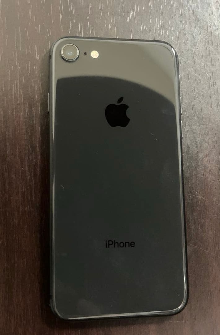 スマートフォン本体 Apple iPhone8 64G