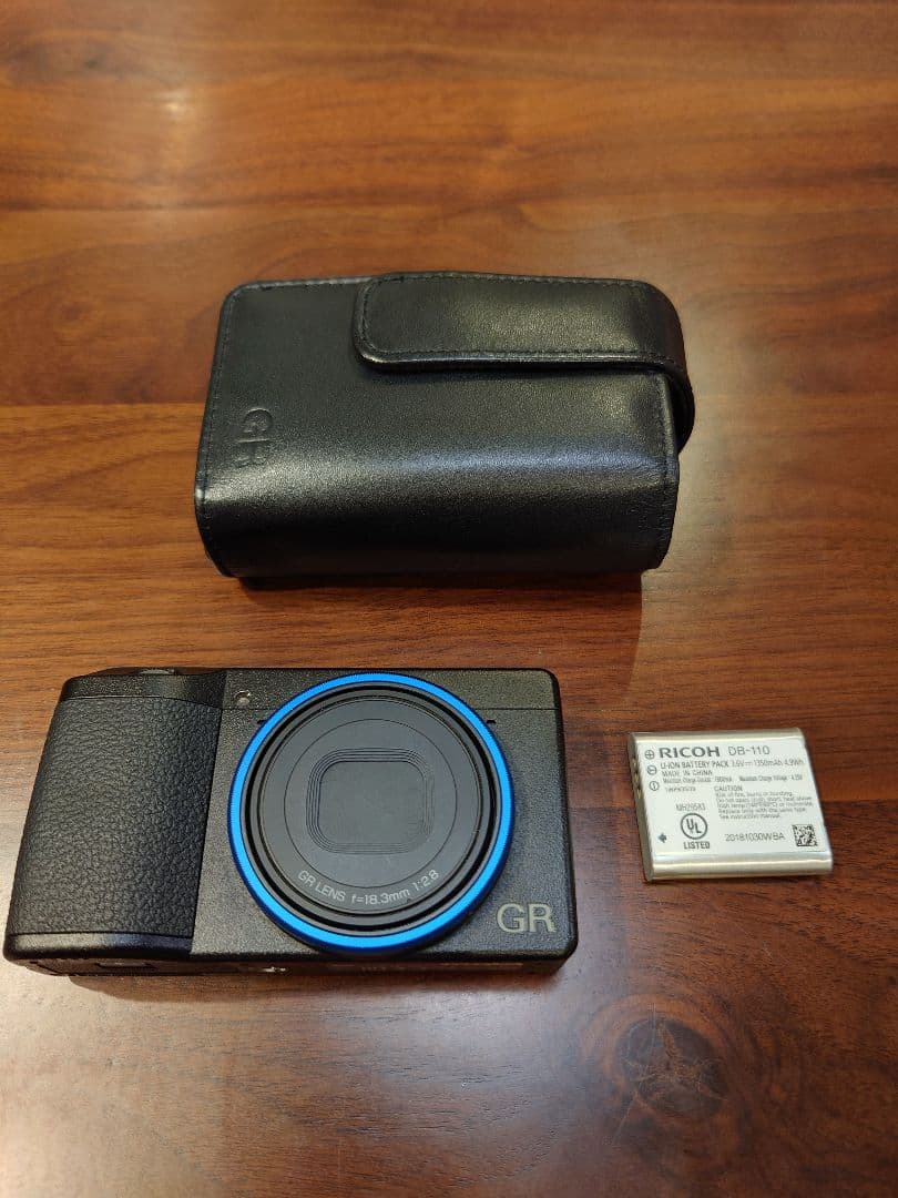 RICOH GRIII コンパクトデジタルカメラ 青リング 純正ケース付き