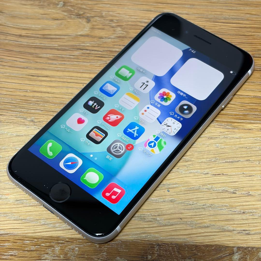 バッテリー新品　iPhoneSE第3世代64GB SIMフリー