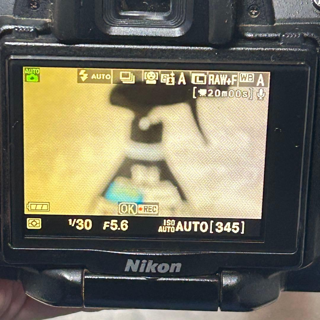 【動作品　美品】Nikon D5000 レンズキット　シャッター回数7542
