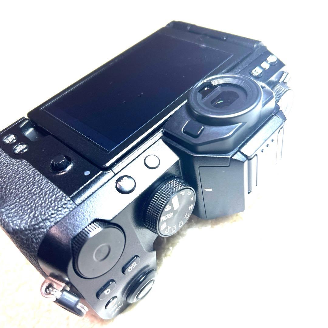 美品　富士フイルム　FUJIFILM　x-s10 ほぼ新品　室内撮影のみ