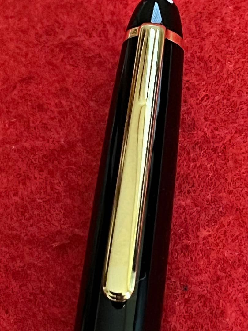 ‼️極美品‼️モンブランボールペンマイスターシュテュック164ゴールド ❗️ケース付‼️