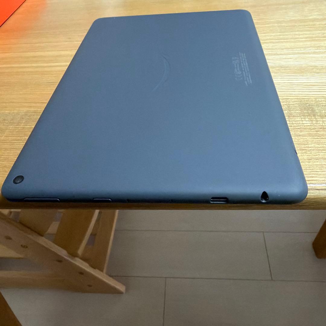 Fire HD 10 Plus 本体 充電器付き