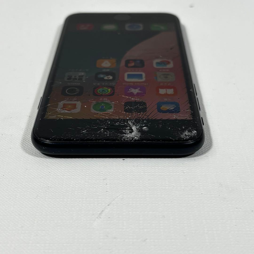 【画面割れ】iPhone SE 第3世代 64GB 動作OK