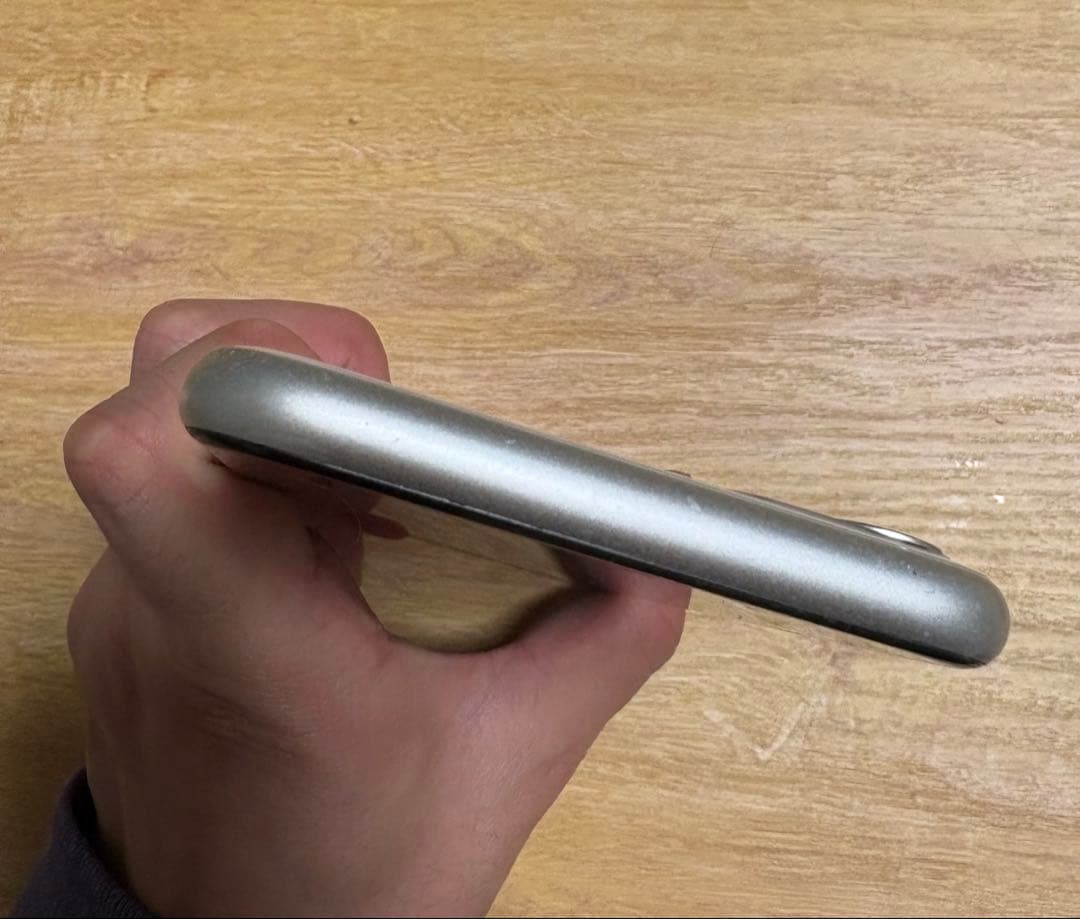 iPhone11 本体　128GB