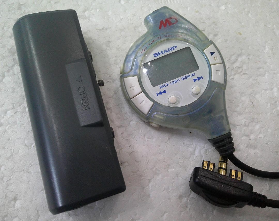 ★SHARP シャープ MDヘッドホンプレーヤー MD-ST501-A ジャンク