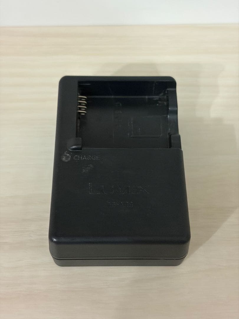 Panasonic LUMIX DMC-GM1K ボディ シルバー ルミックス