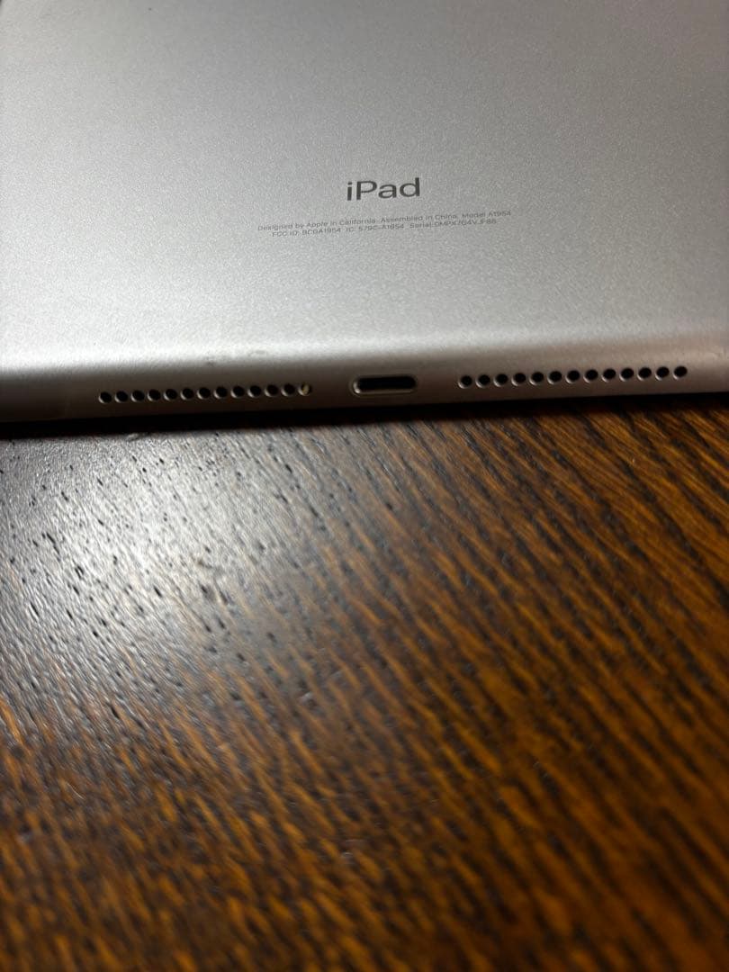 【美品】iPad 第6世代 32GB