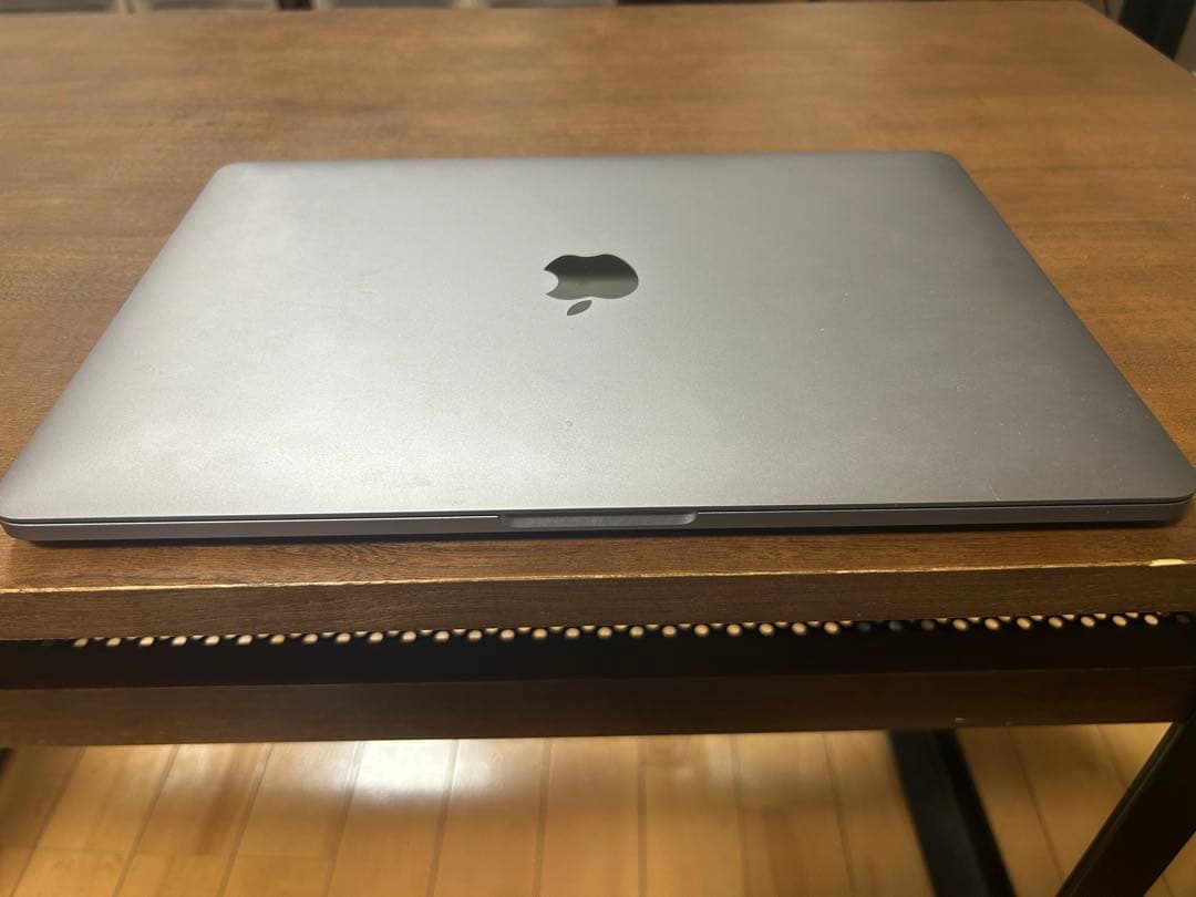 極美品 充電21回MacBook Pro 2020 i5 16GB 512GB